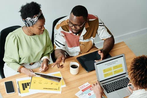 Do’s and Don’ts for Starting a Business with Your Spouse